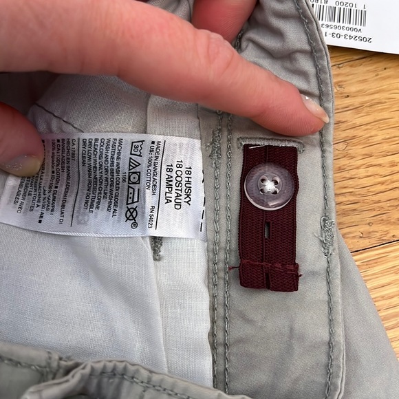 Old Navy 18 Husky Cargo Shorts NWT - Picture 4 of 7